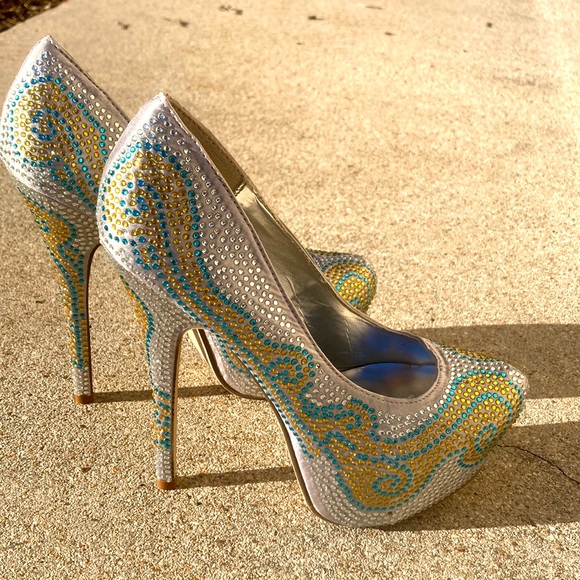 Styluxe Sparkly Stiletto Heels - Sz 8 - Picture 2 of 7